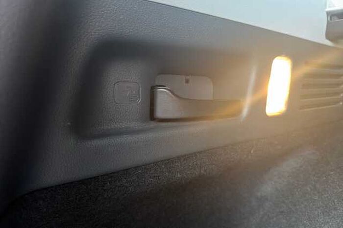 Honda CR-V Hybrid 2.0 i-MMD Hybrid SE 2WD 5dr eCVT 